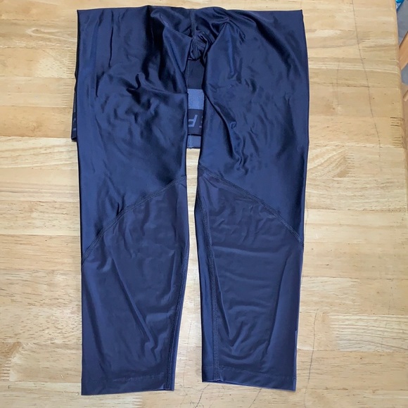 Nike Pro Hypercool Cropped Training Tights Size M - Picture 5 of 6